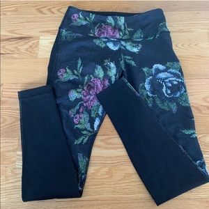 Floral Wunder Under Lululemon Leggings